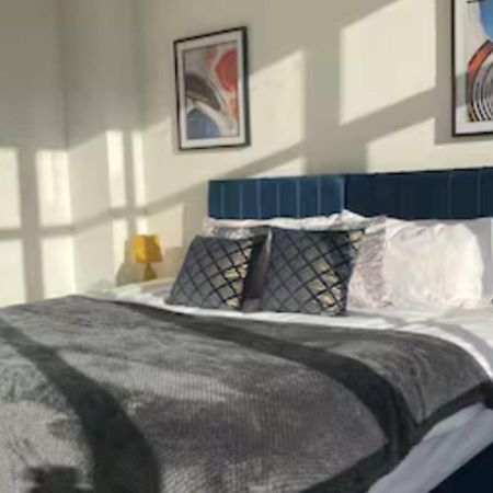 2 Bedroom Apartment - Flitwick - Contractor Friendly - Tourist Ready - Full Kitchen - Wifi - Smart Tv - Sofa Bed - Free Parking - Ideal For Short Or Long Stays Ngoại thất bức ảnh